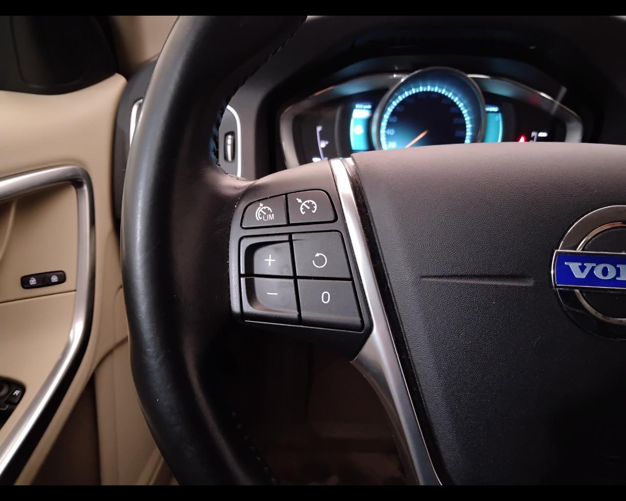 VOLVO V60 I 2014 - V60 2.4 d6 phev awd geatronic