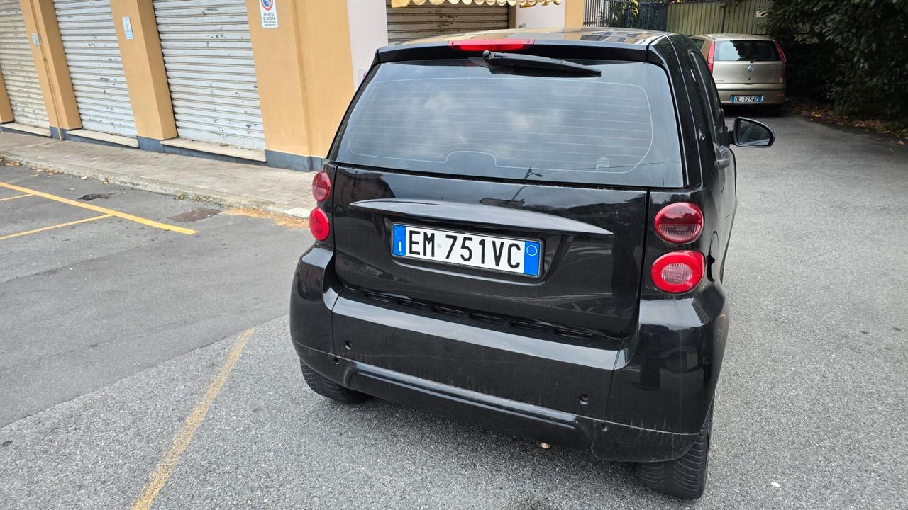 Smart ForTwo 1000 52 kW MHD coupé pure