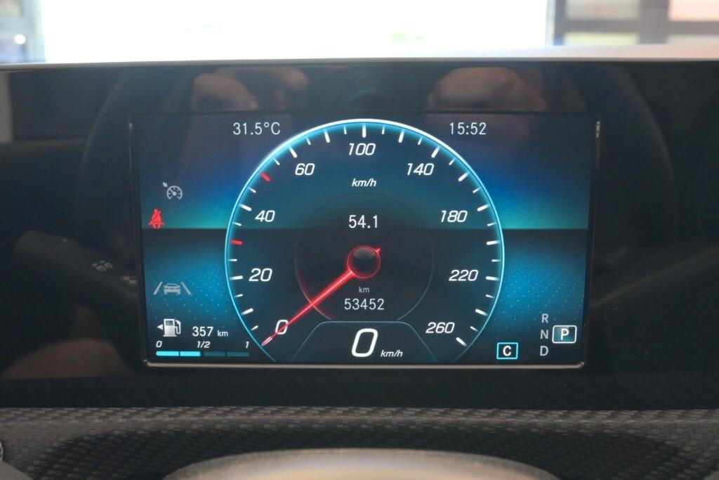 MERCEDES-BENZ A 200D 150CV AUTOMATIC BUSINESS SOLUTION ( CRUISE - MIRROR - NAVI - TELECAMERA POST. )