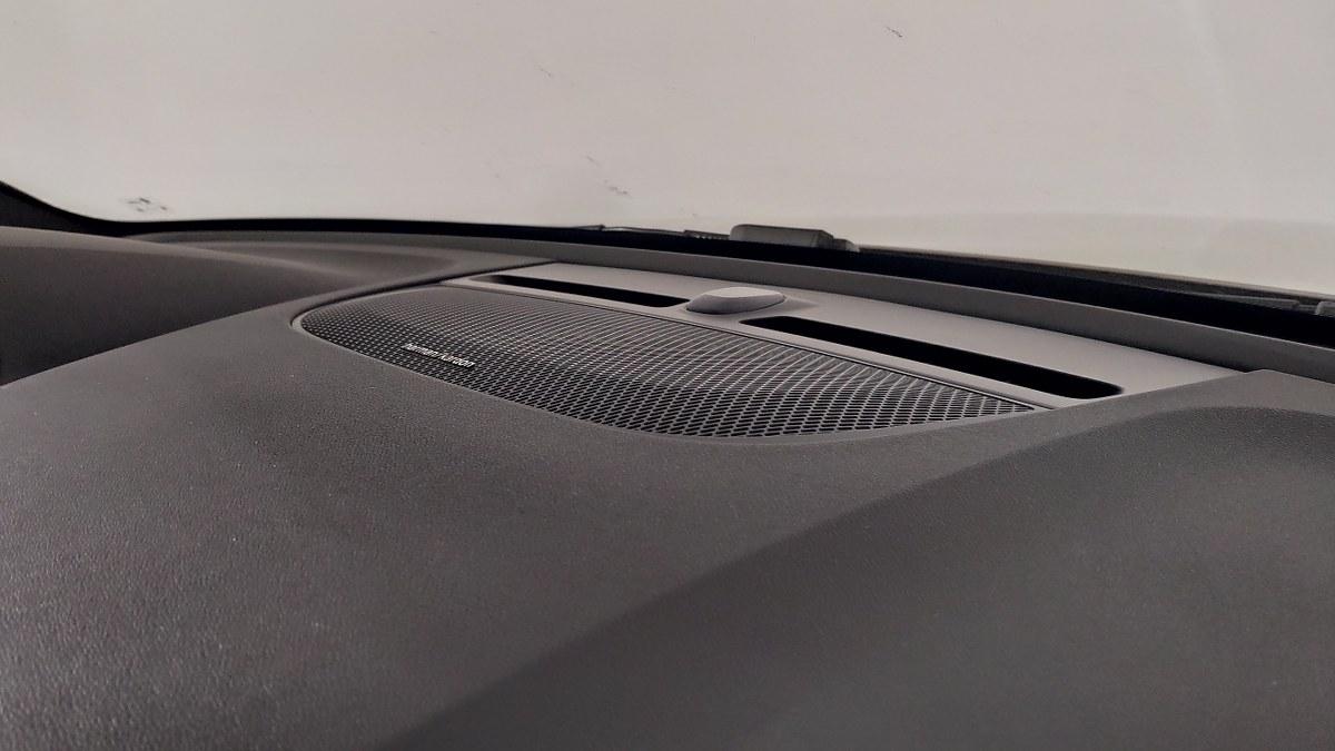 VOLVO Xc40 B3 Mild Hybrid Automatico Ultra Dark