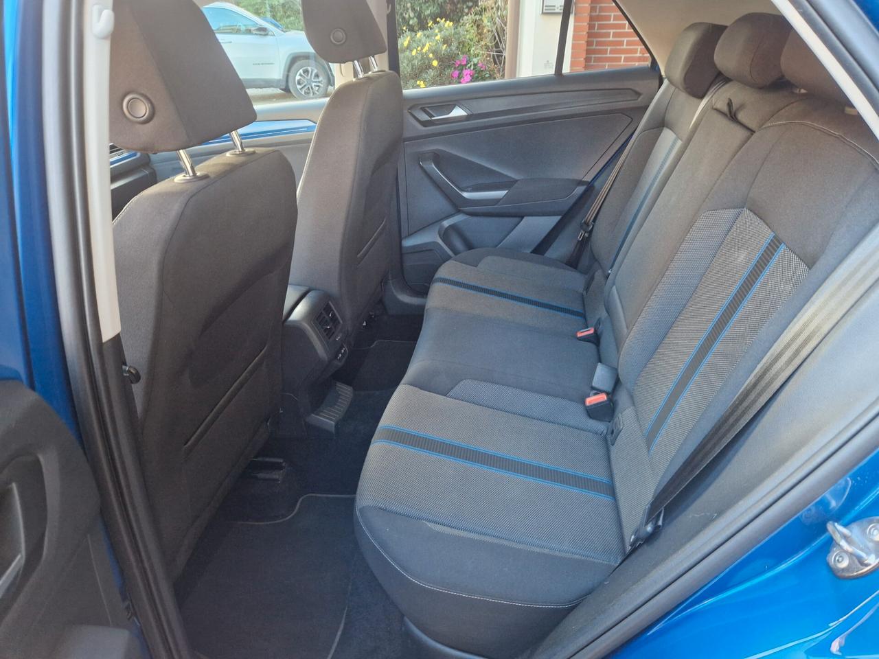 Volkswagen T-Roc 1.0tsi 110cv Style LED-VIRTUAL-R.CAMERA / PROMO