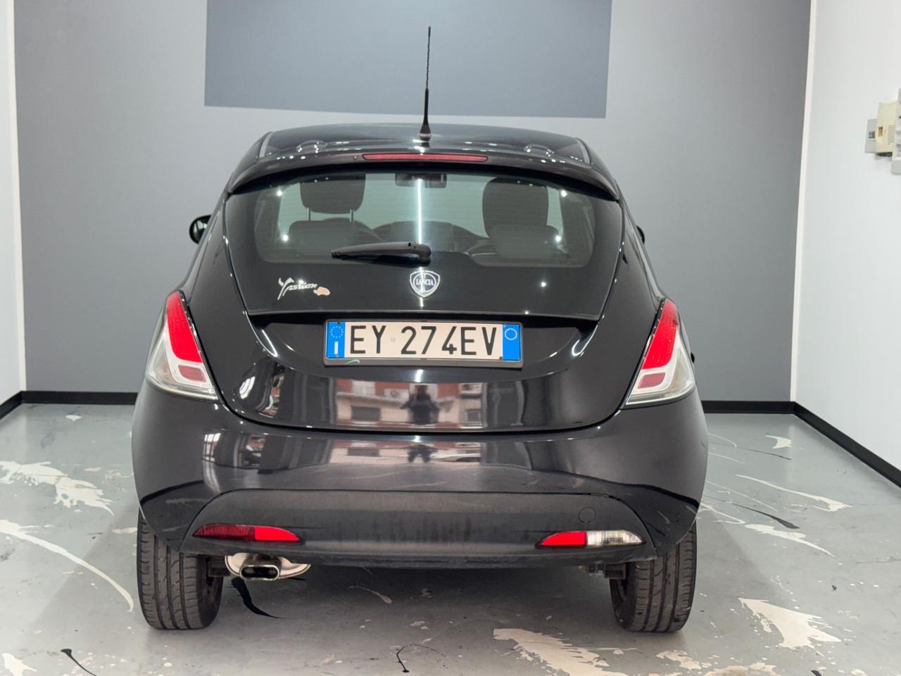 Lancia Ypsilon 1.2 69 CV 5 porte GPL Ecochic Gold