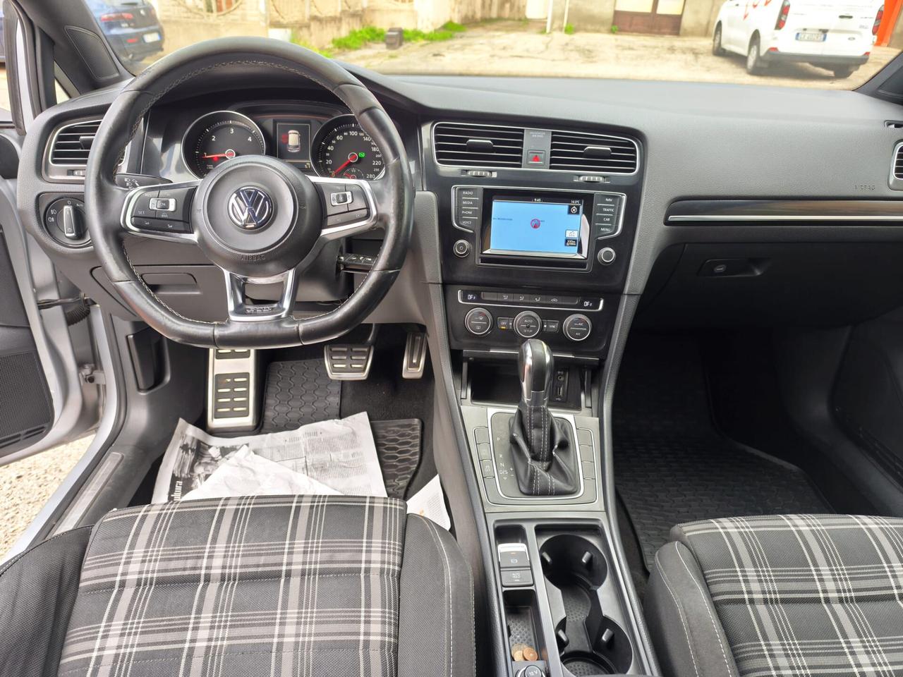 Volkswagen Golf GTD 2.0 TDI DSG 184cv BlueMotion Technology