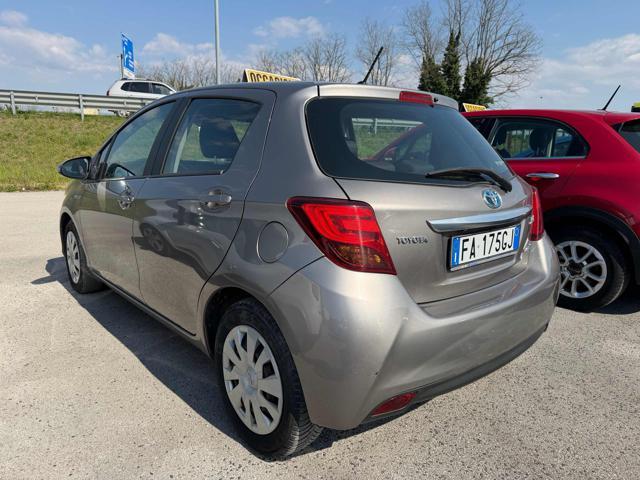 TOYOTA Yaris 1.5 Hybrid 5 porte Active