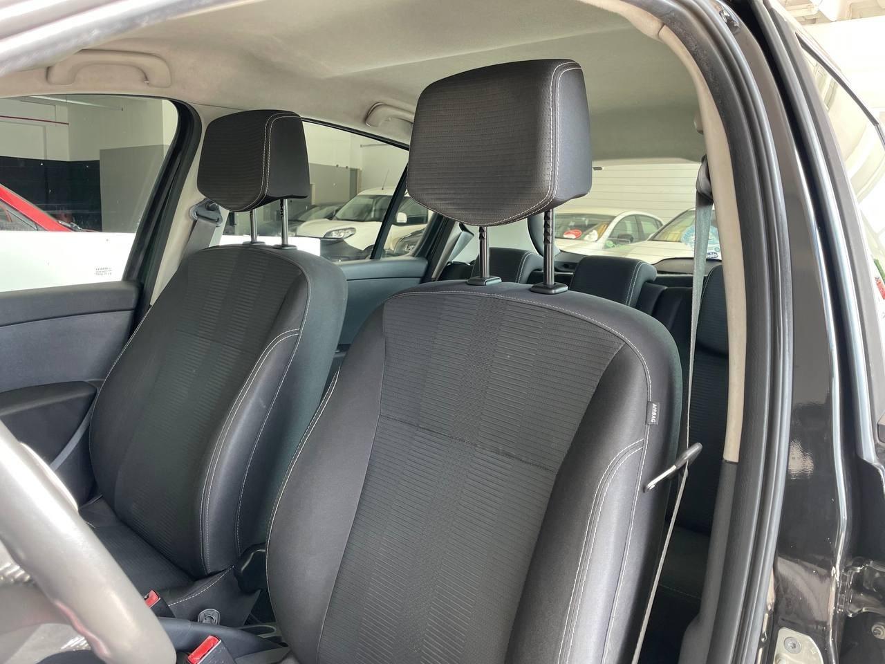 Renault Clio Euro 5 - Carrozzeria Grandinata