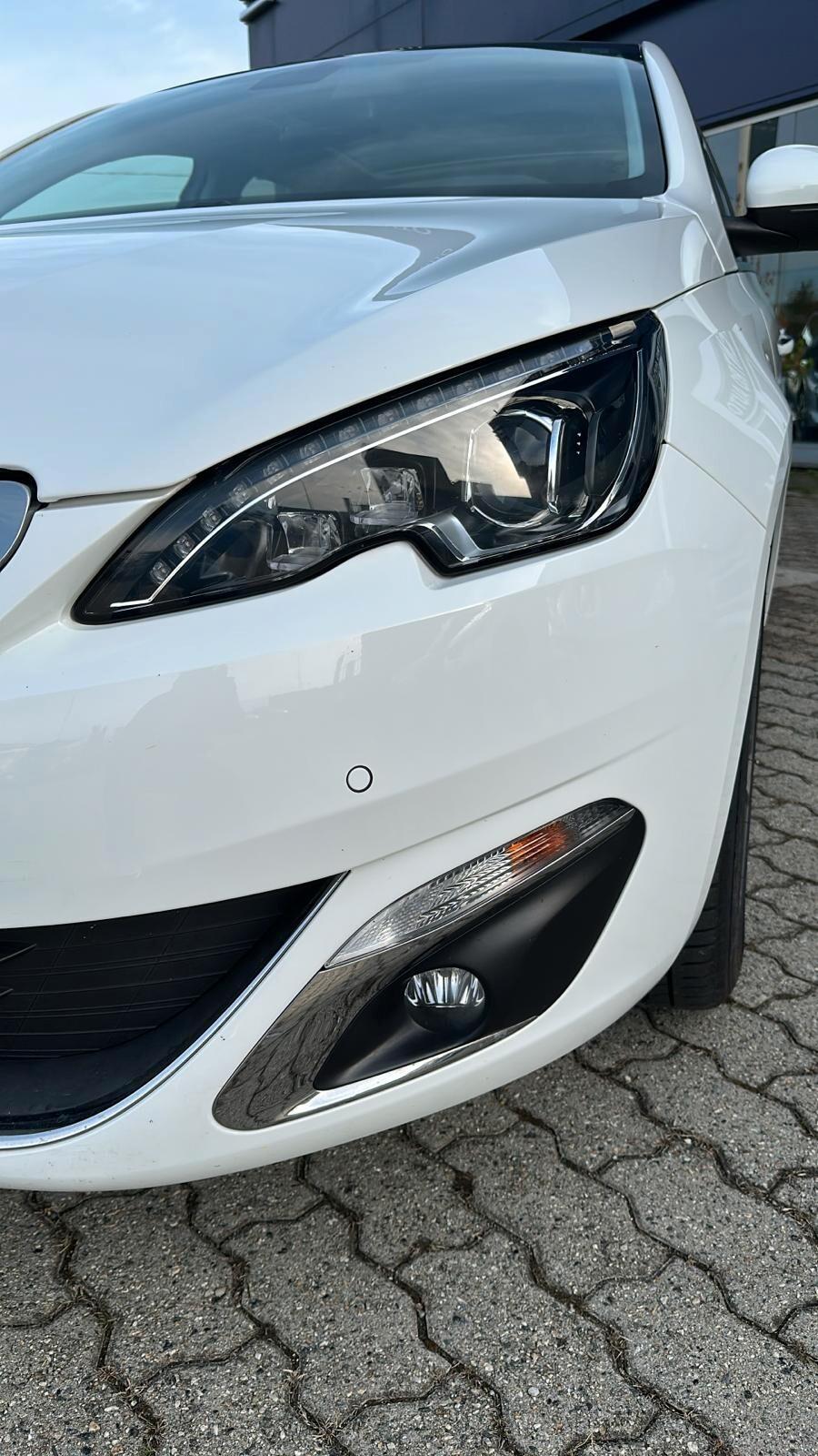 Peugeot 308 BlueHDi 120 S&S Allure