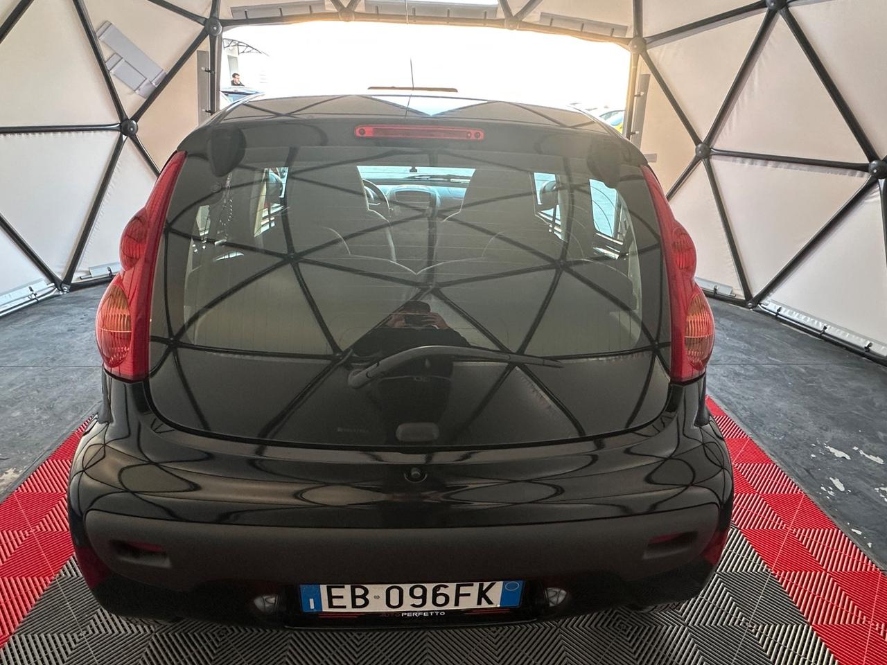 Peugeot 107 1.4 HDi 5p. Sweet Years