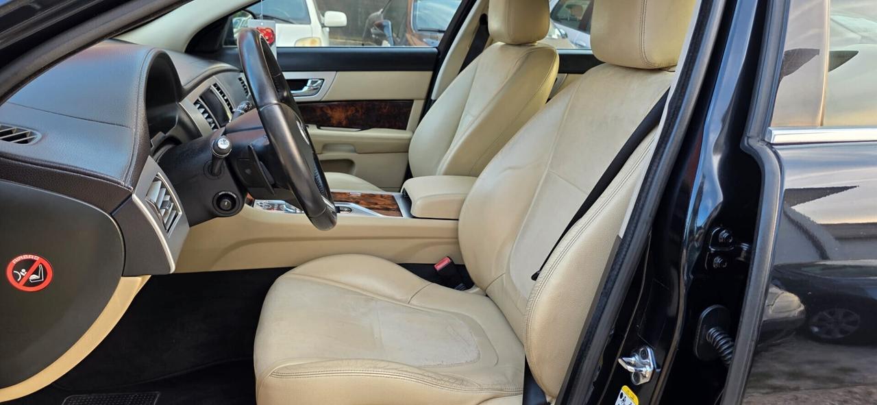 Jaguar XF 3.0 D V6 full optional