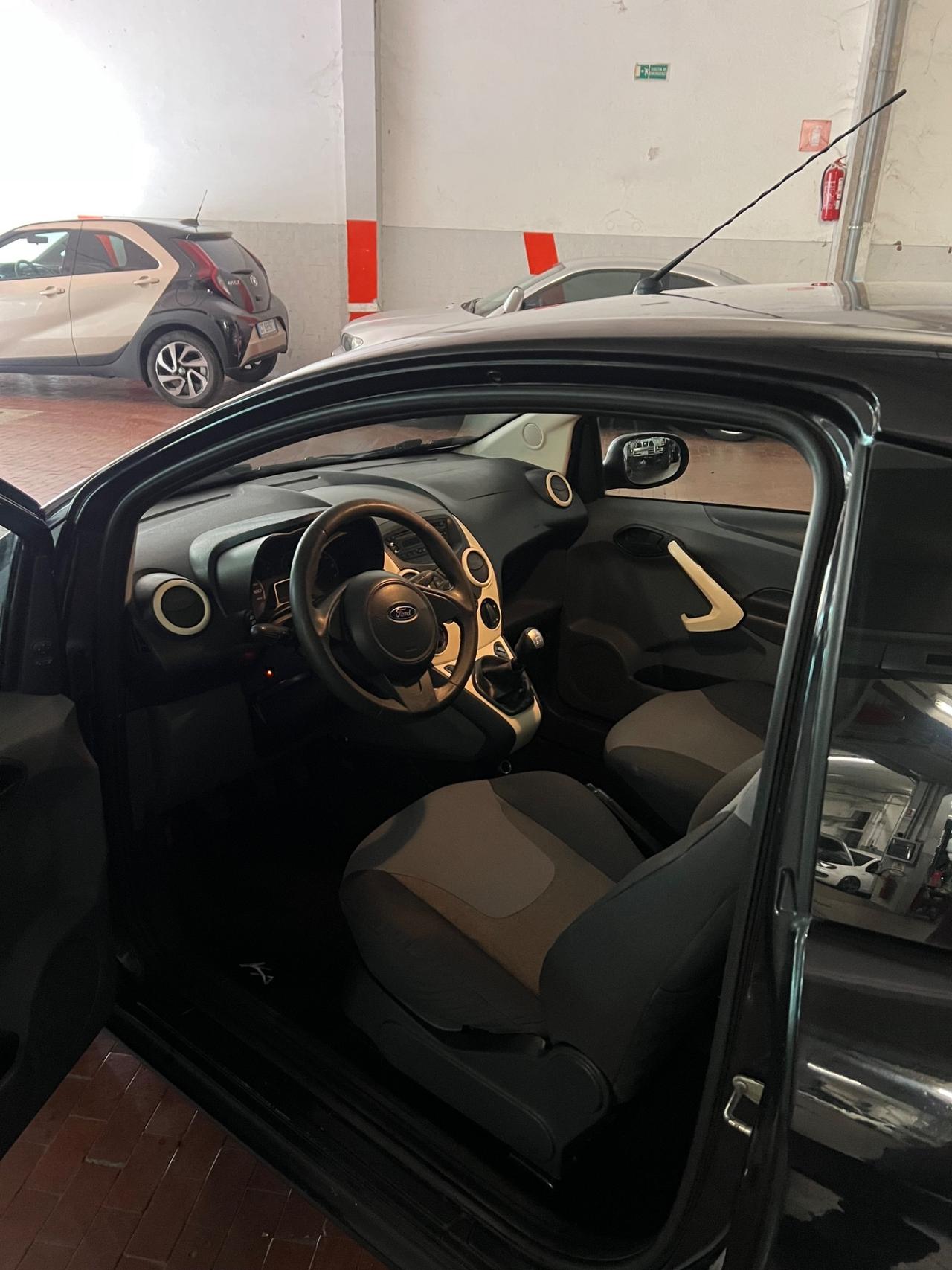 Ford Ka 1.2 8V 69CV (E5)Titanium