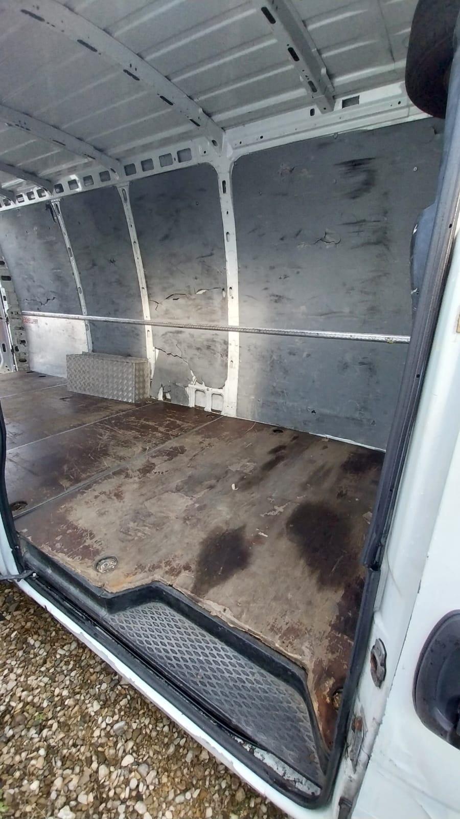 Iveco DAILY TETTO ALTO LUNGO