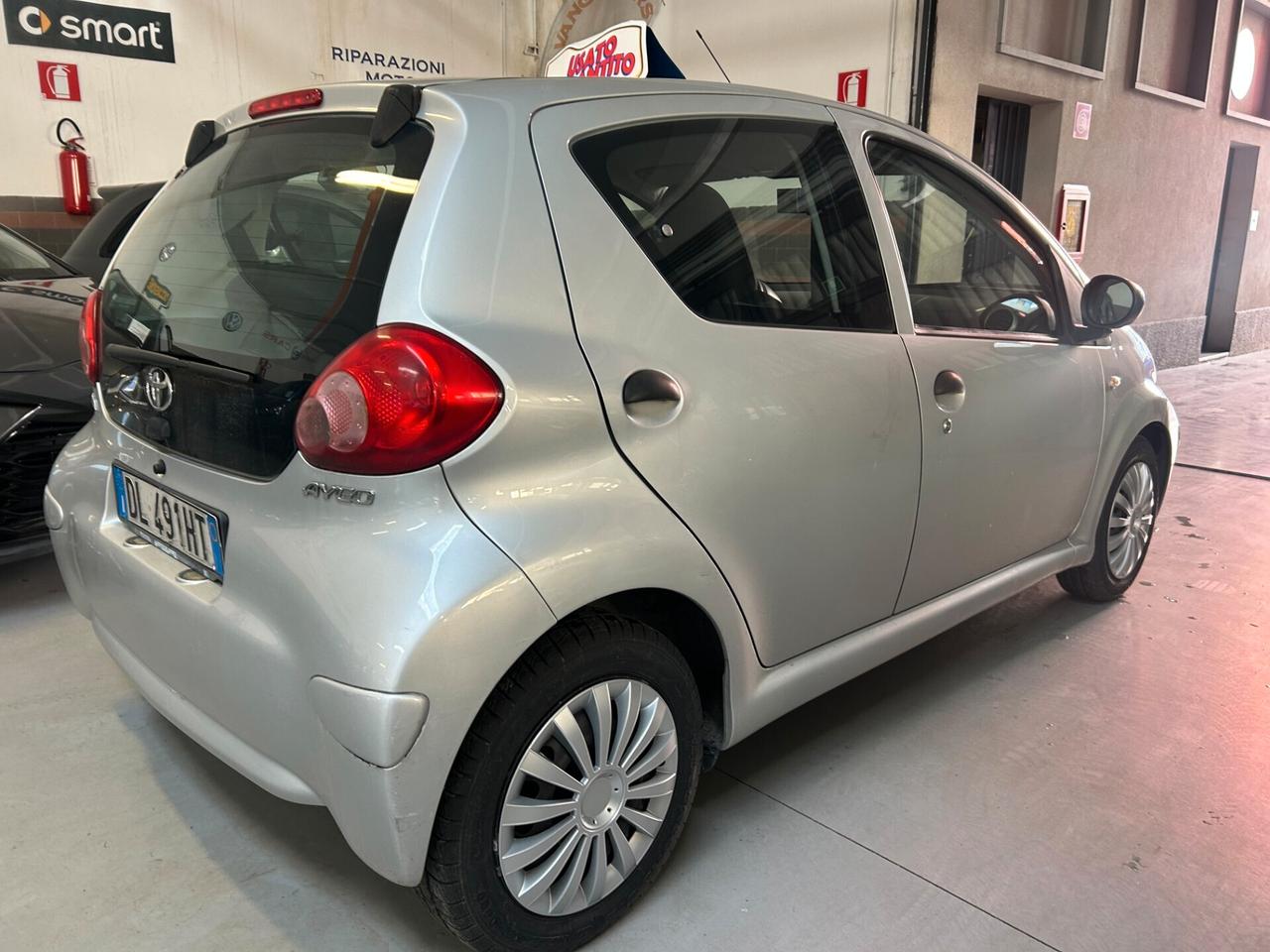 Toyota Aygo 1.0 12V VVT-i 5 porte Sol