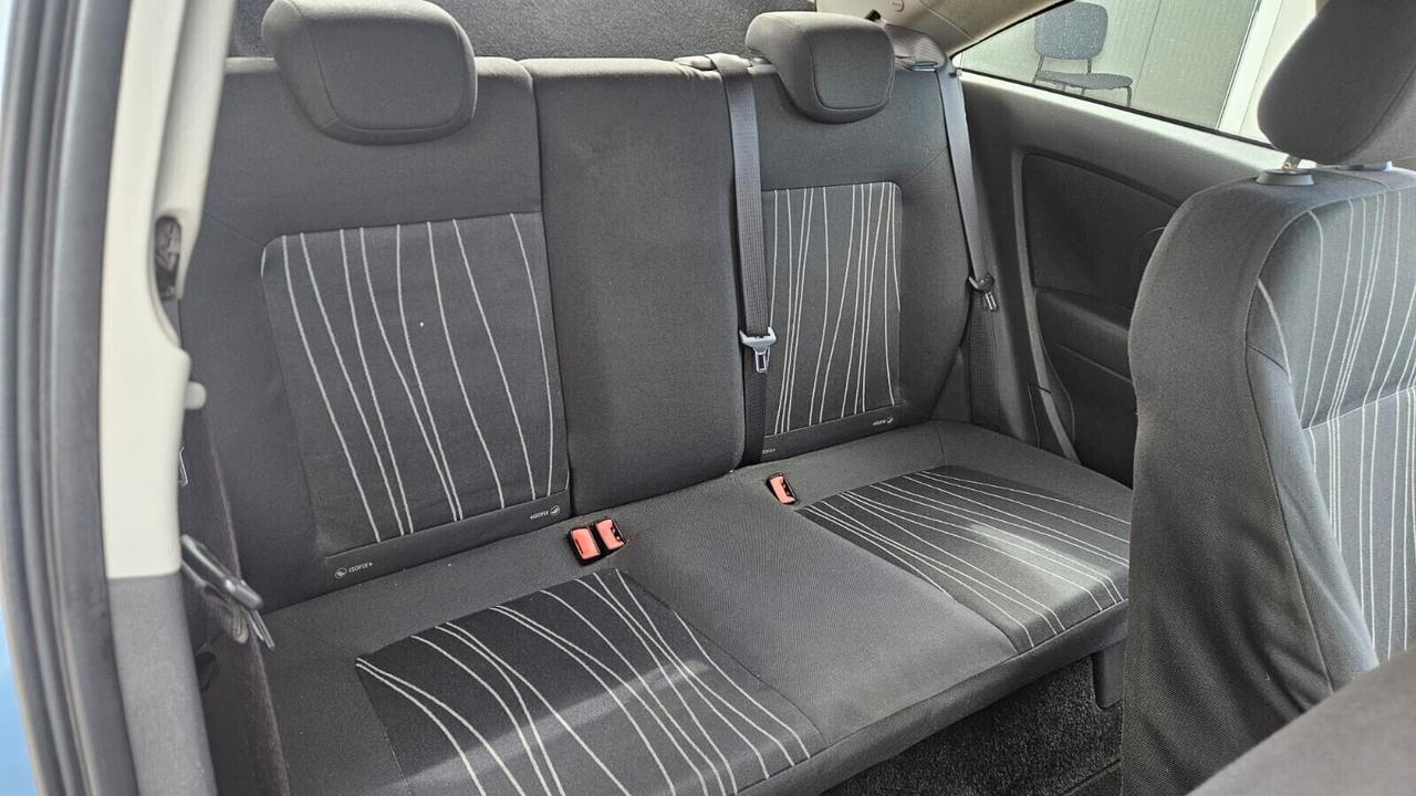 Opel Corsa 1.2 3 porte Sport