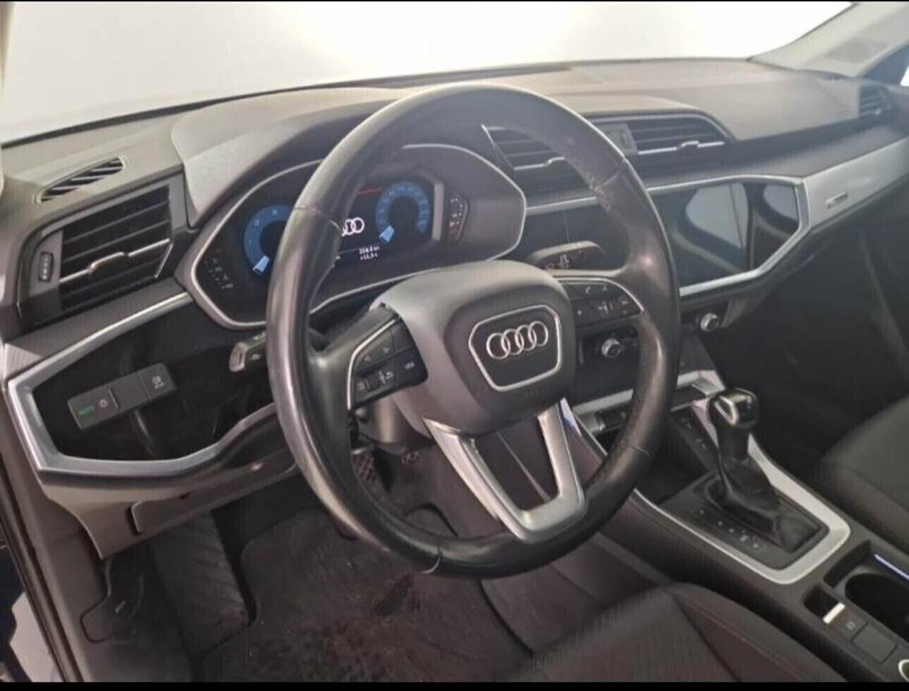 Audi Q3 35 TDI S tronic Business 2021