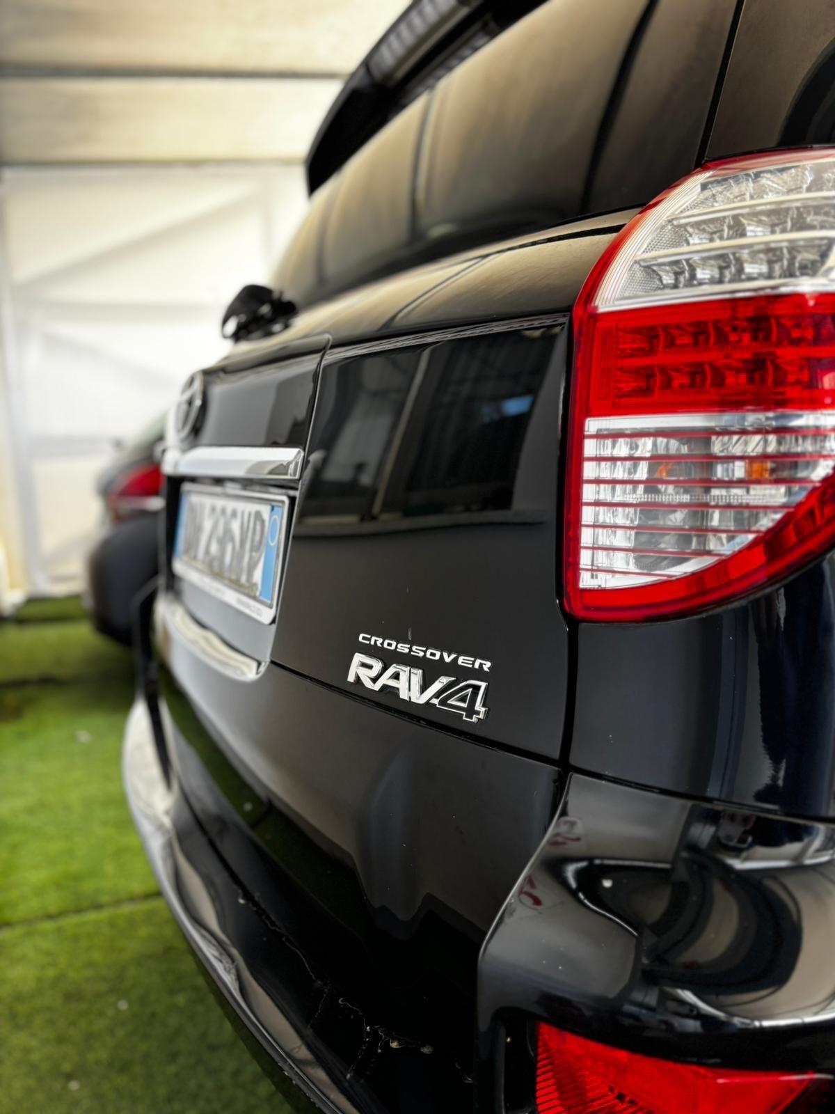 Toyota RAV4 Crossover 2.2 D-Cat A/T 150 CV Luxury