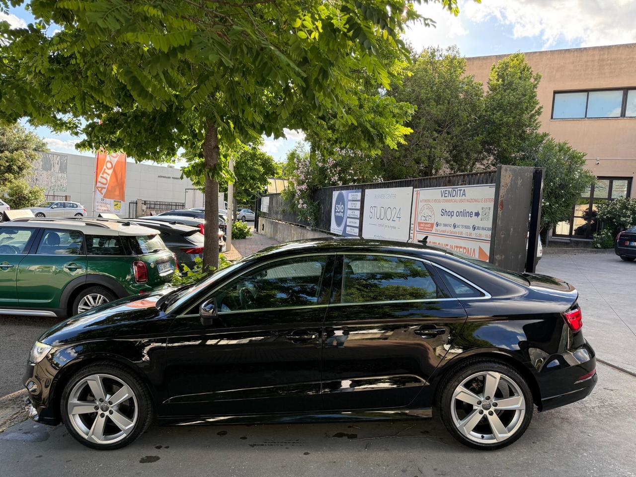 Audi A3 Sedan km. 29000! 30 TDI S Line