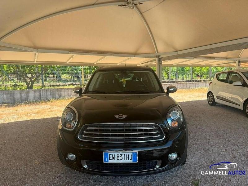 MINI Countryman One D PRESENTA BATTITO MOTORE