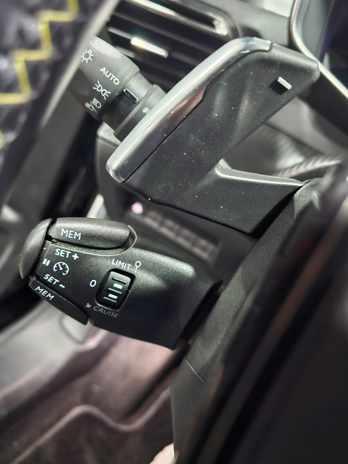 NUOVA PEUGEOT 2008 GT-LINE 1.5 BLUEHDI 131CV EAT8 CAMBIO AUTOMATICO F1