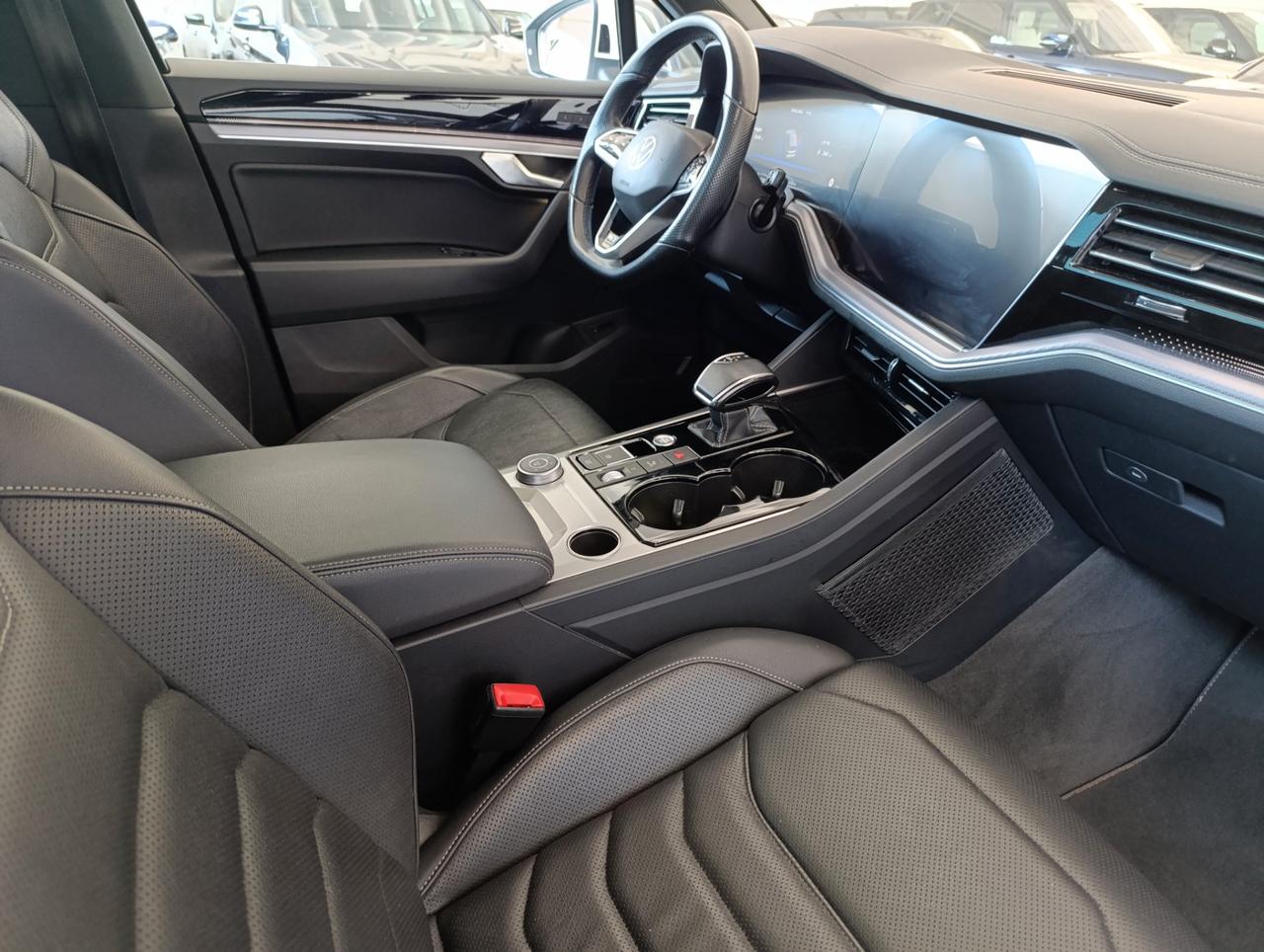 Volkswagen Touareg 3.0 V6 tdi Advanced R-Line Exterior Pack 231cv tiptronic