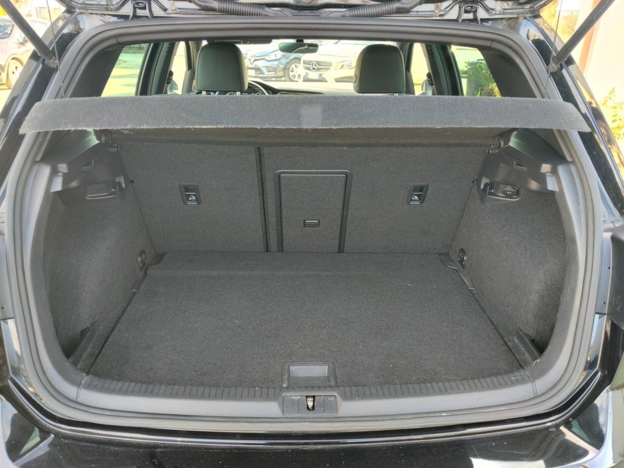 Volkswagen Golf GTD 2.0 TDI DSG 5P BlueMotion Technology - 2020