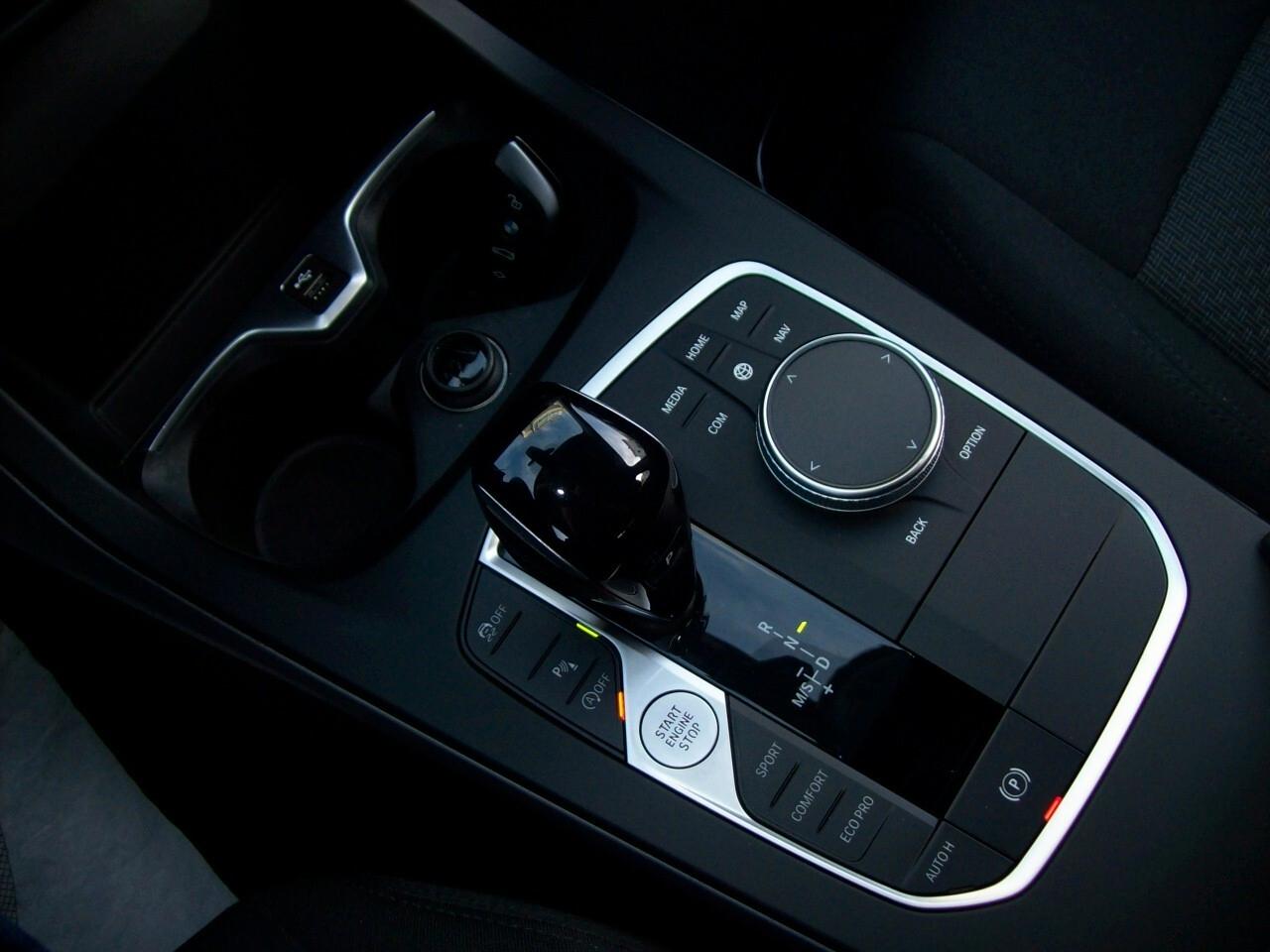 Bmw 116d 5p Steptronic Business Advantage