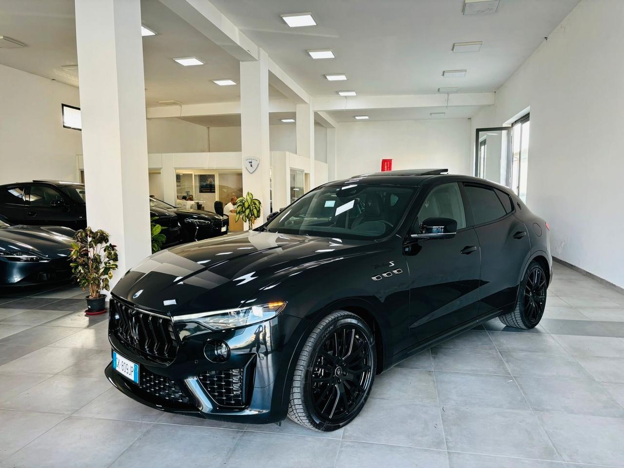 Maserati Levante V6 430 CV AWD Modena S - possibilità noleggio no scoring