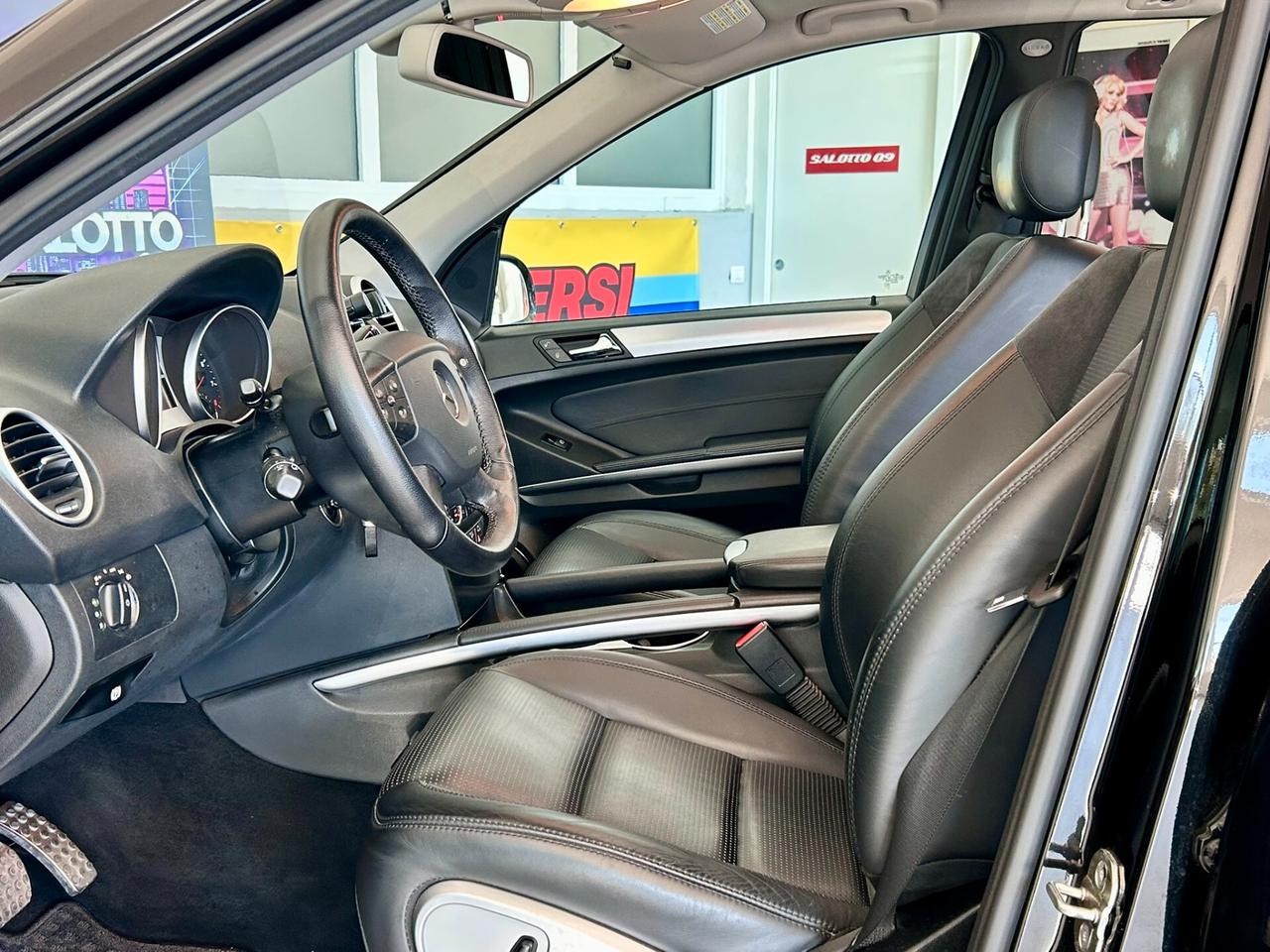 Mercedes-benz ML 63 AMG *DA COLLEZIONE*70.000KM*UNICO PROPRIETARIO*ITA*TAGLIANDATA*GARANTITA*DOPPIO TRENO GOMME*