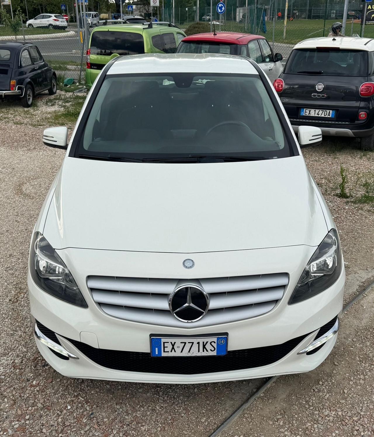 Mercedes-benz B 200 NGD Executive Gancio Traino