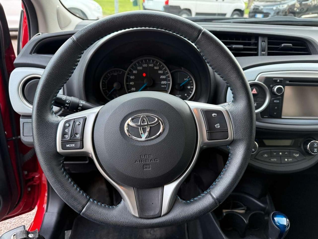 Toyota Yaris 1.5 Hybrid 5 porte Lounge