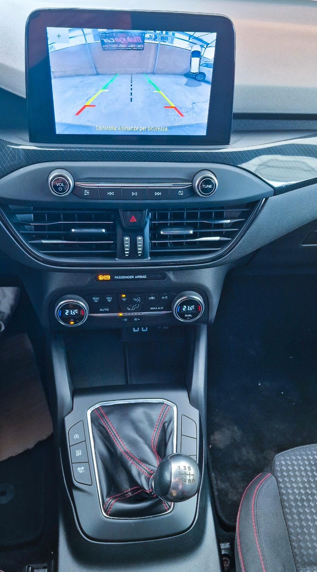 Ford Focus 1.0 EcoBoost Hybrid 125 CV 5p. ST-Line