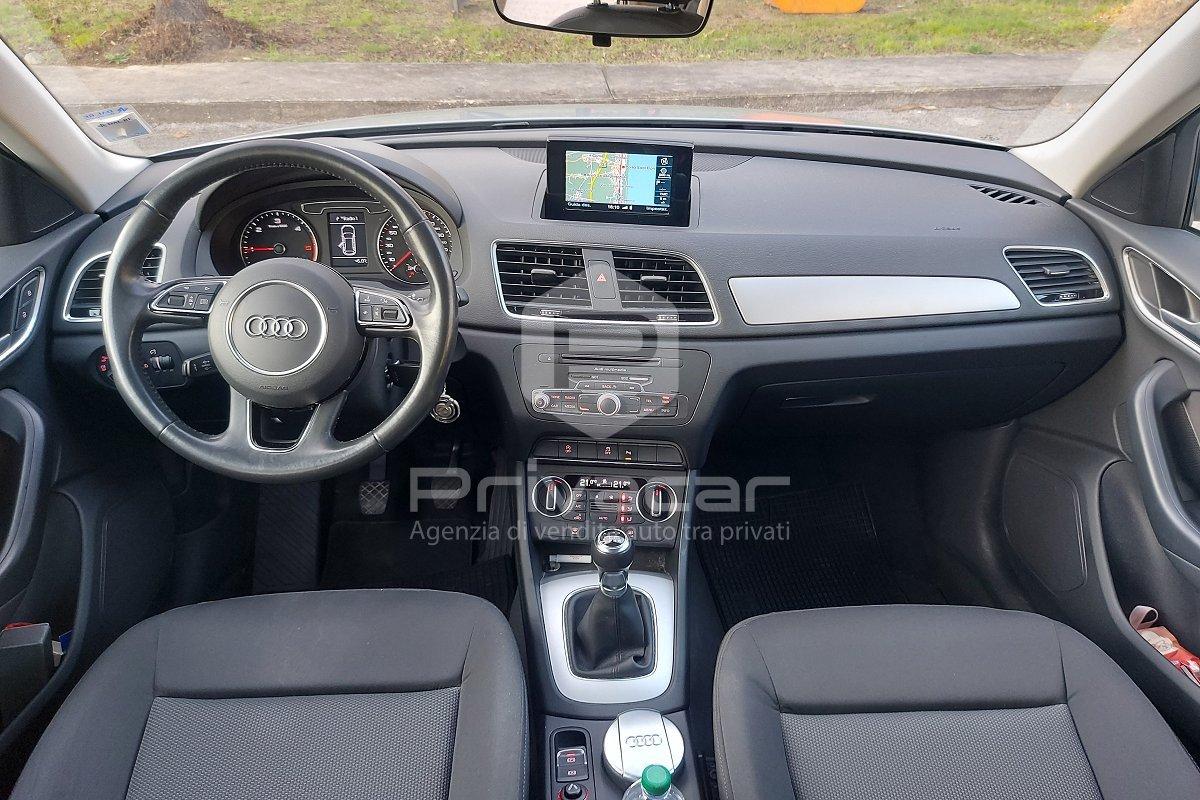 AUDI Q3 2.0 TDI 120 CV Business