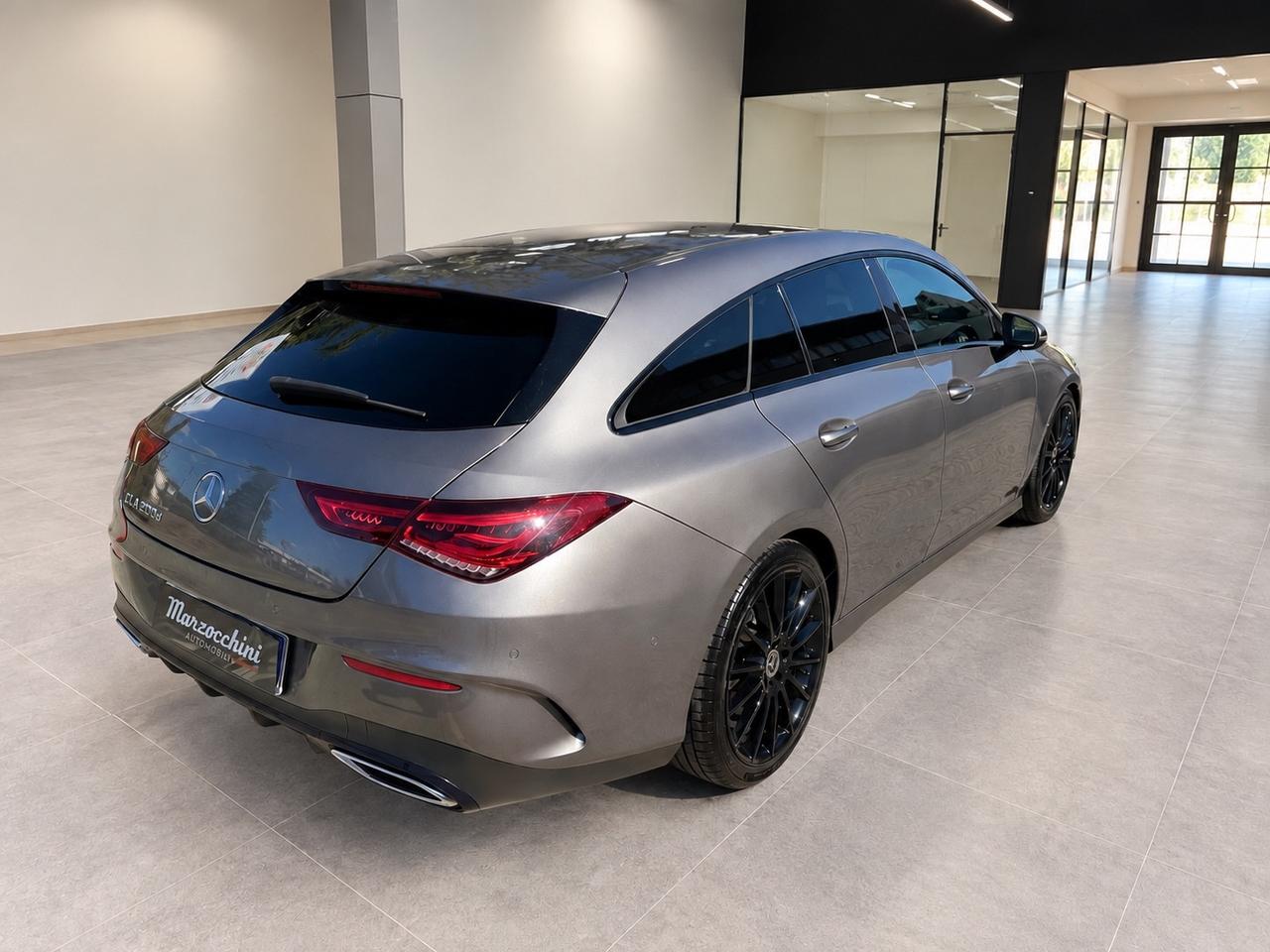 MERCEDES CLA 200 d Shooting Brake Premium AMG