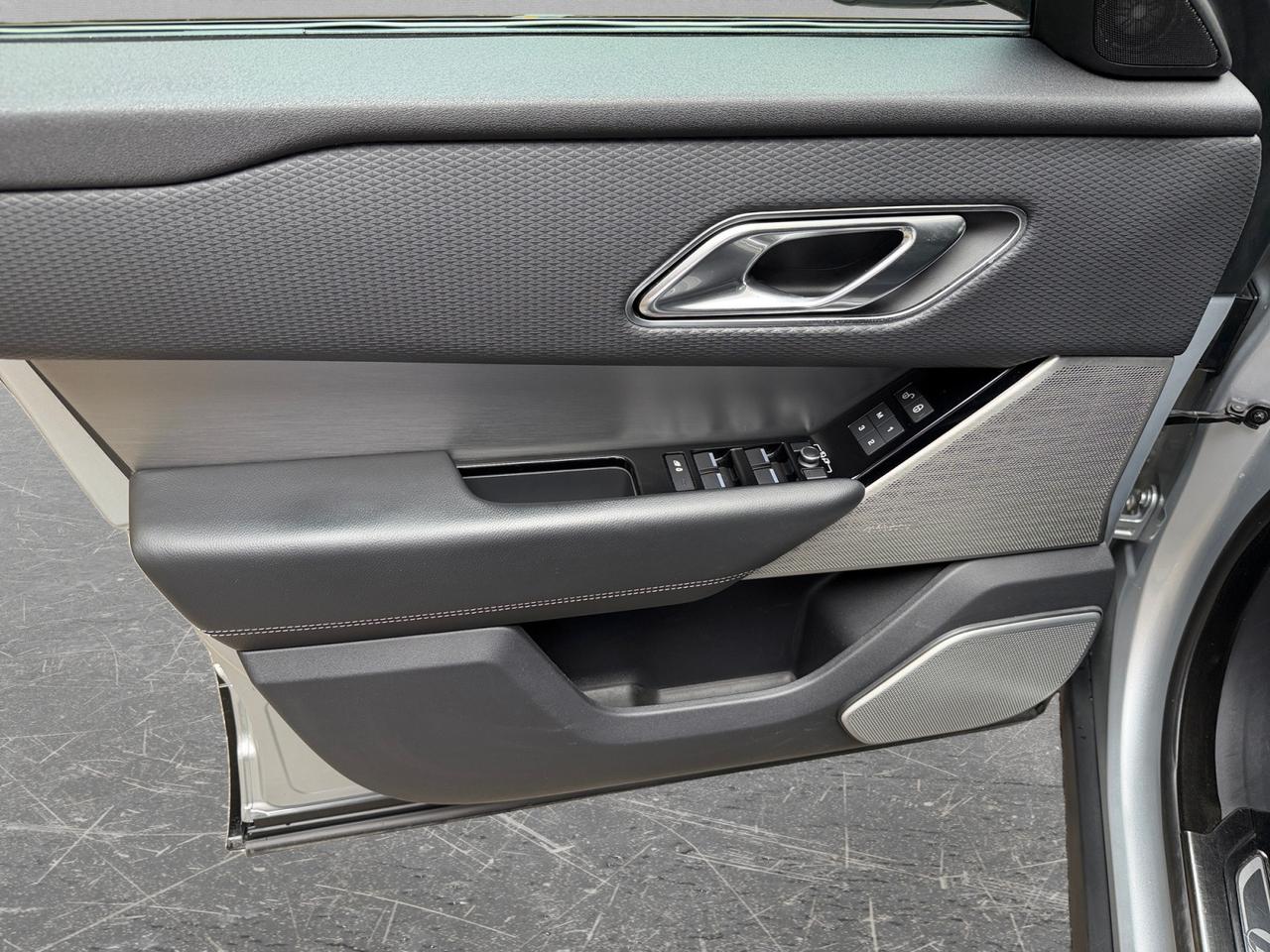 Land Rover Range Rover Velar 2.0 i4 R-Dynamic SE 240cv auto "83700 km!!!"