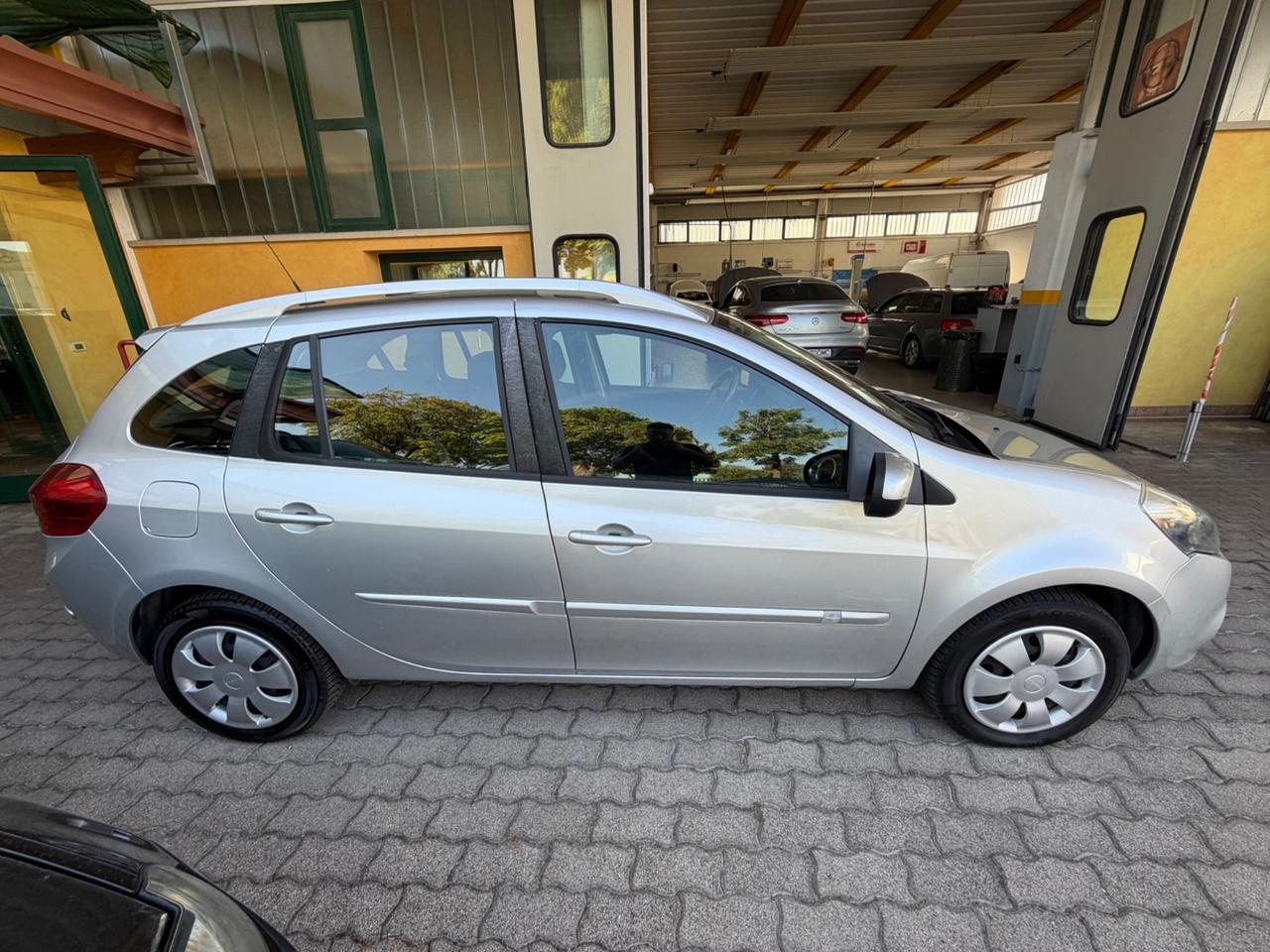 Renault Clio 1.2 16V SporTour Luxe