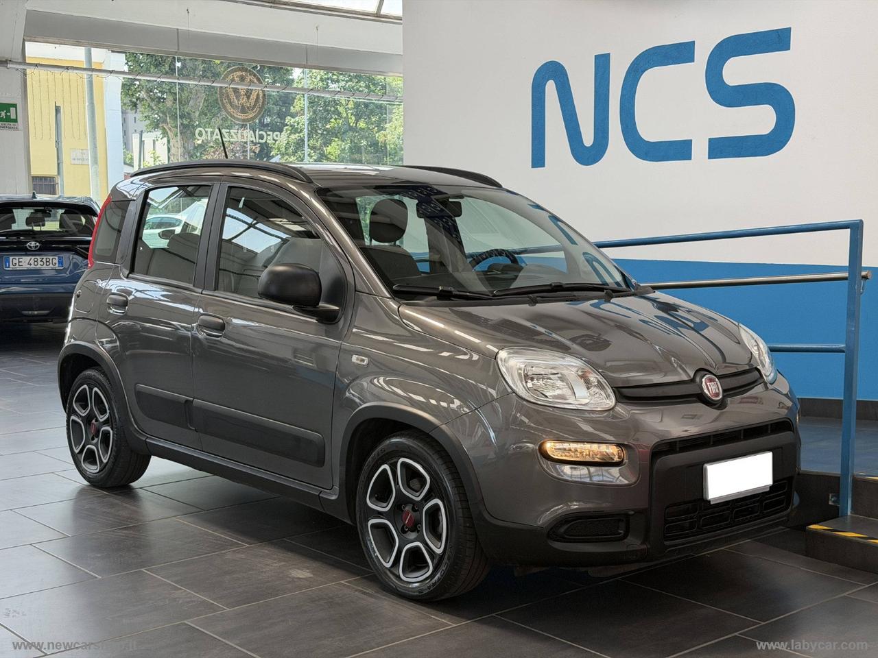 FIAT Panda 1.0 FireFly S&S Hybrid City Life NEOPATENTATI