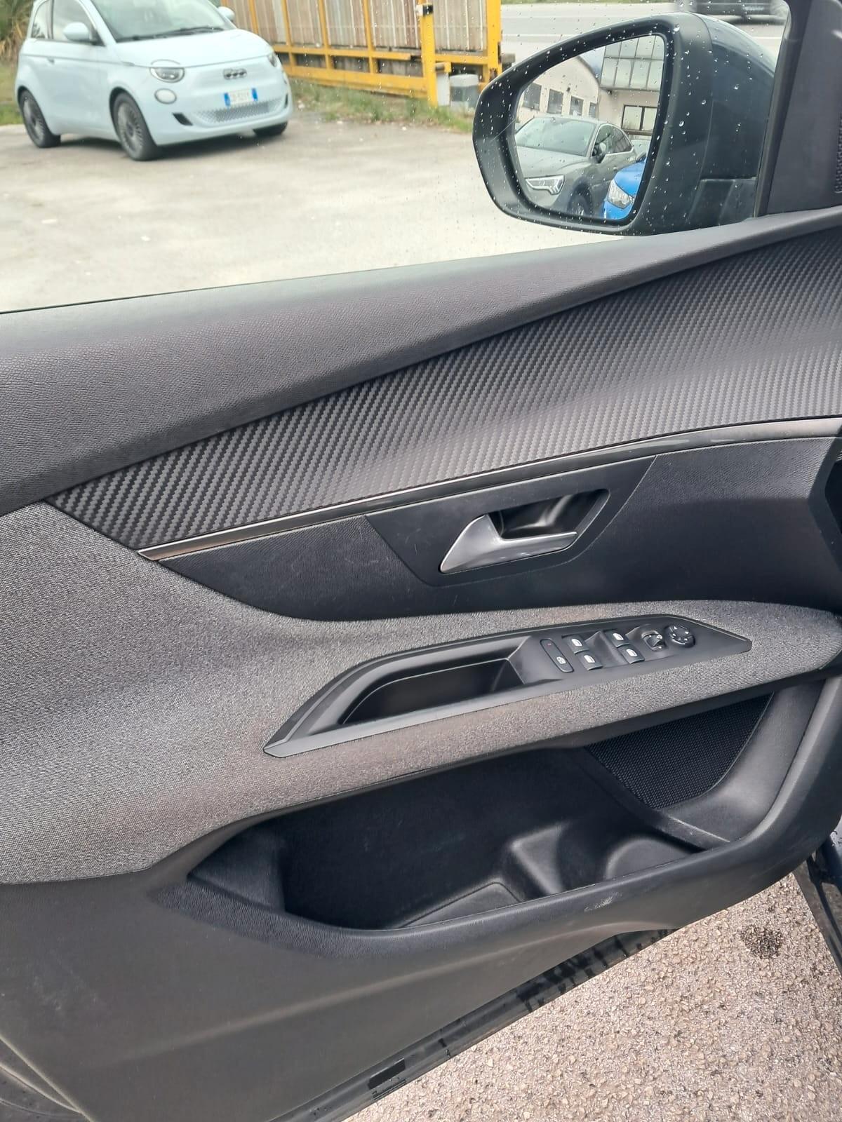 Peugeot 3008 BlueHDi 130 S&S Active