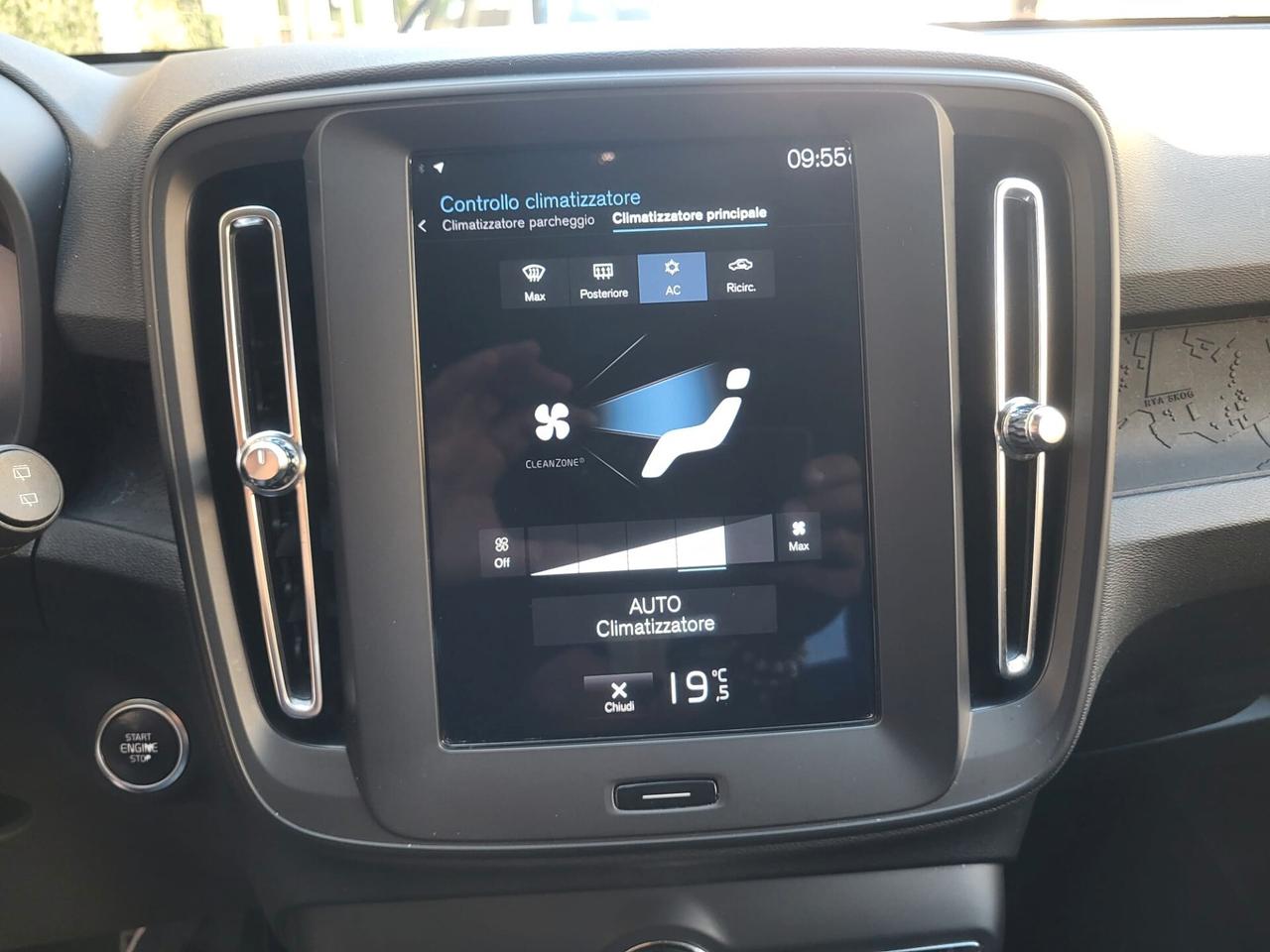 Volvo XC40 D3 Geartronic Business+Cerchi Black+Retrocamera+Fari Led..