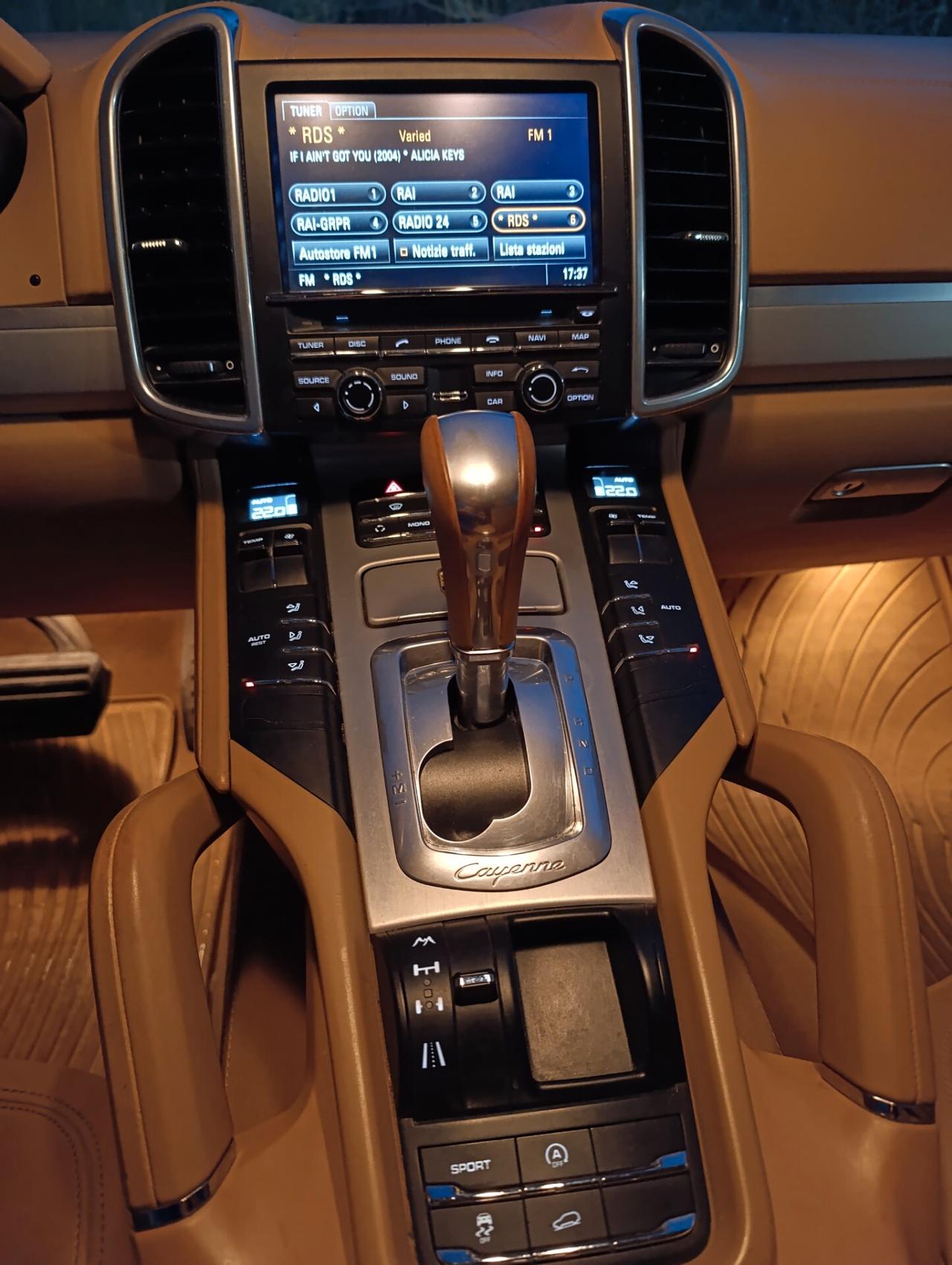 Porsche Cayenne 3.0 Diesel #GM