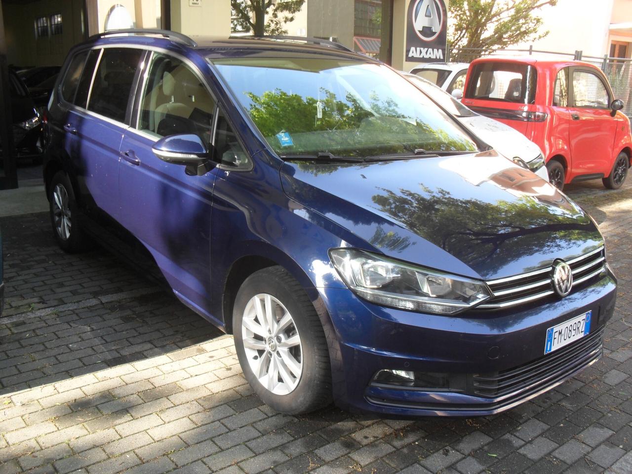 Volkswagen Touran 2.0 TDI 150 CV SCR DSG Business BlueMotion Technology