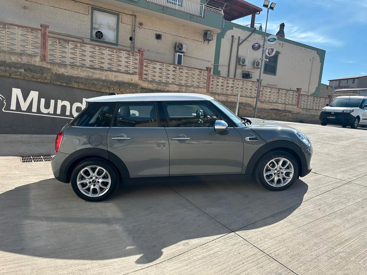 Mini Mini 1.5 Cooper D Automatica Neopatenati Business XL 5 porte