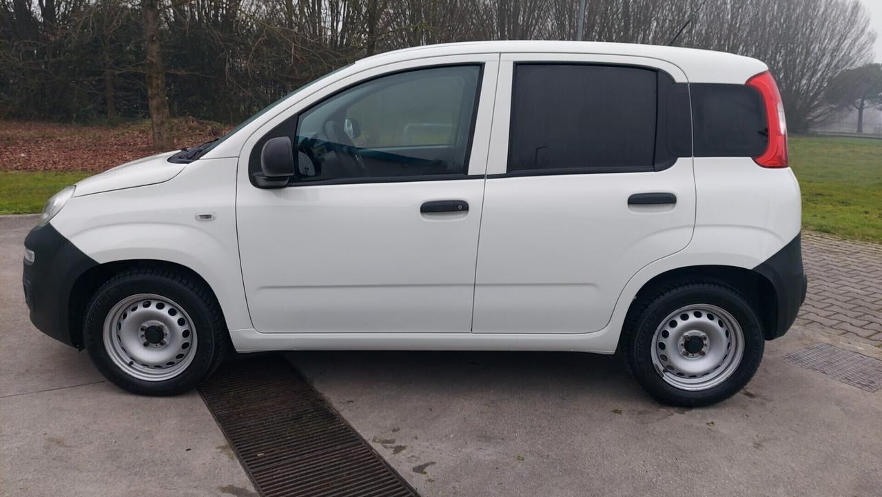 Fiat Panda 1.2 - Neopatentati - 2 posti