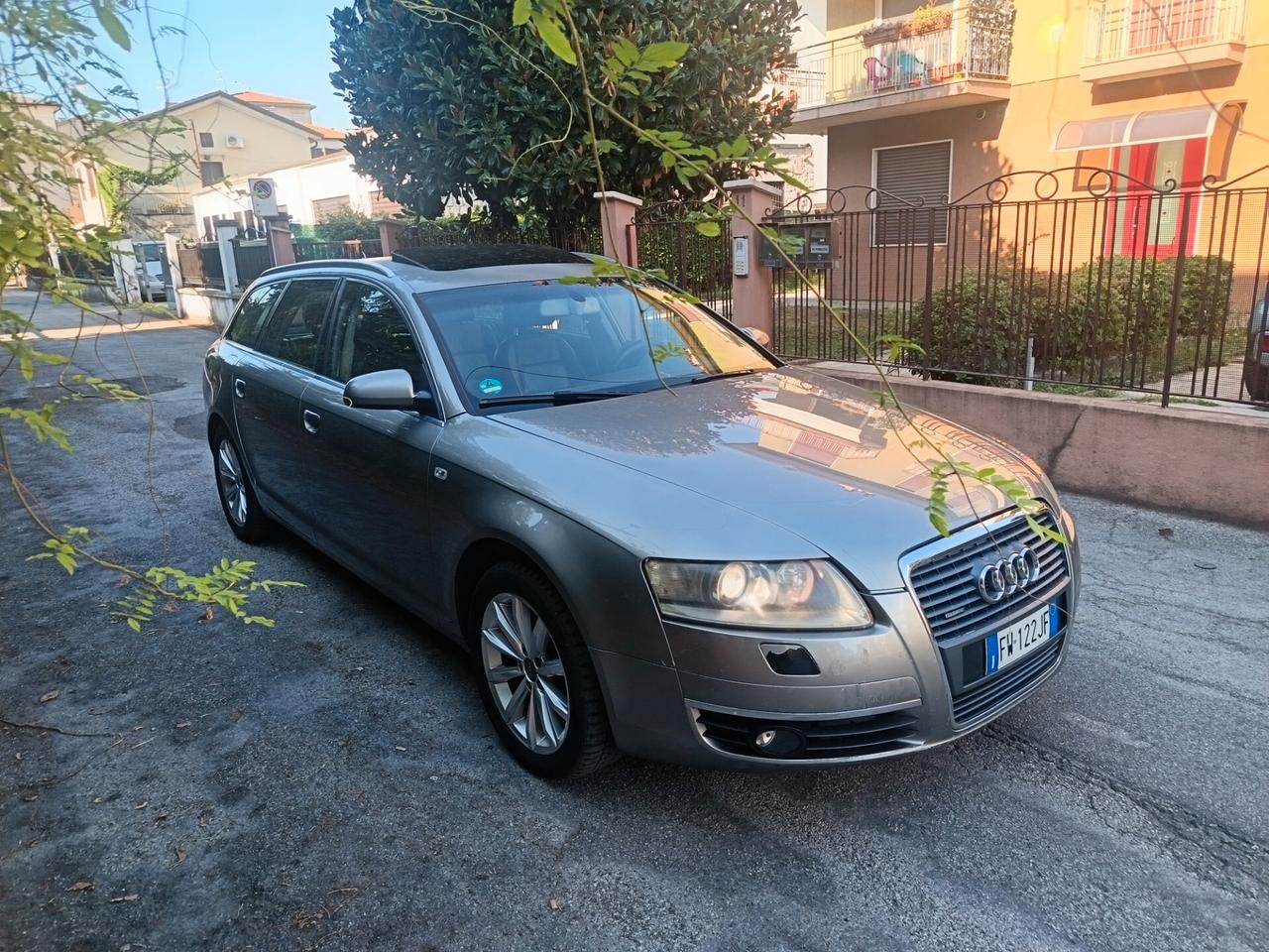 Audi A6 Avant 2.7 V6 TDI F.AP. Con gancio traino