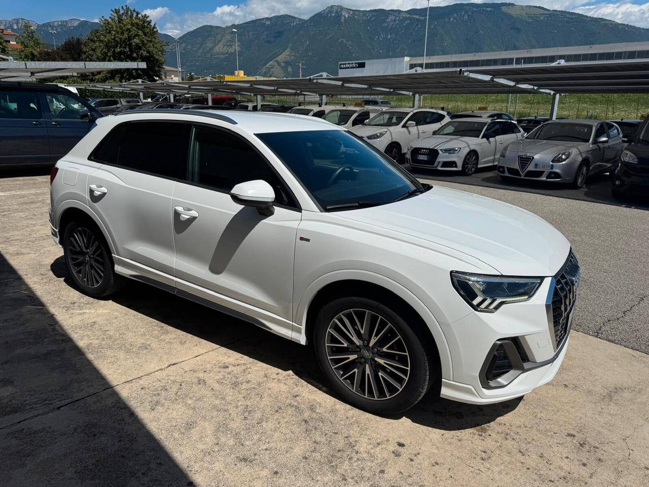 Audi Q3 35 TDI S tronic line edition