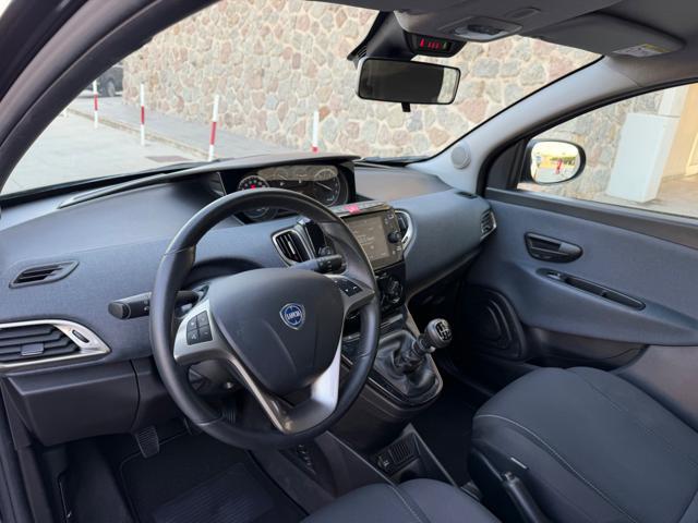 LANCIA Ypsilon GOLD+NAVI CARPLAY+SENSORI+LED