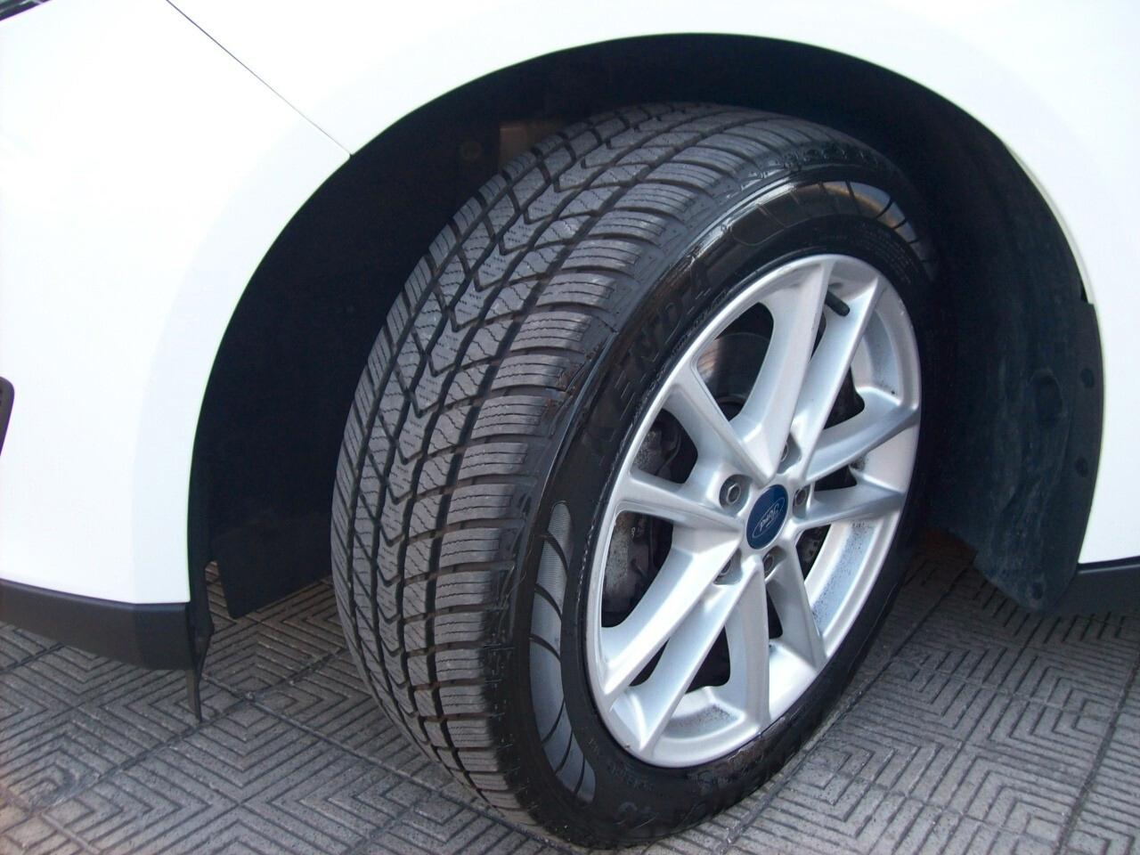 Ford Focus SW 1.5 TDCi 120CV Titanium Navy