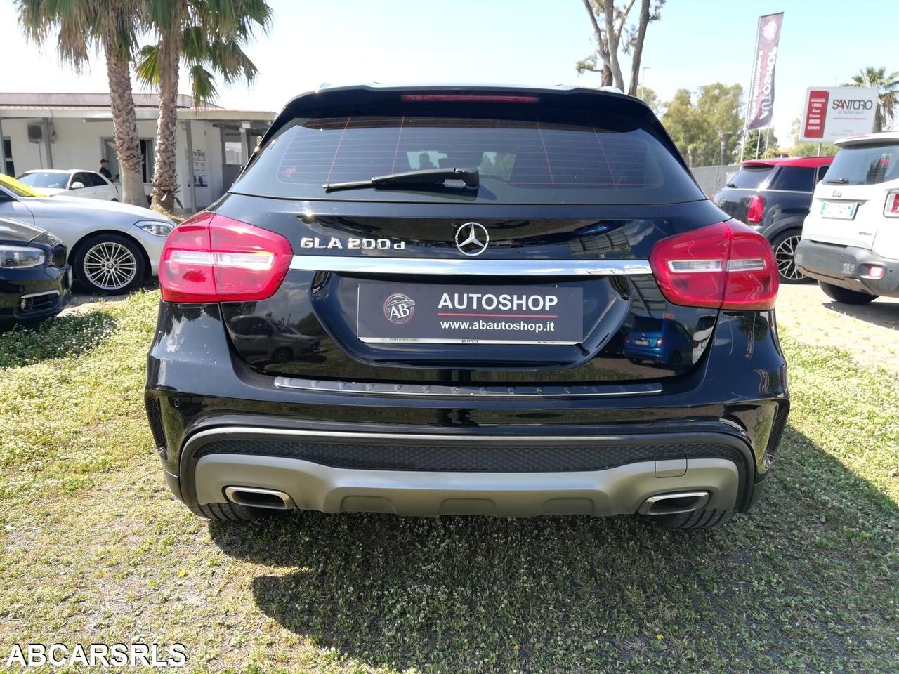 MERCEDES - Classe GLA - GLA 200 d Automatic Premiu