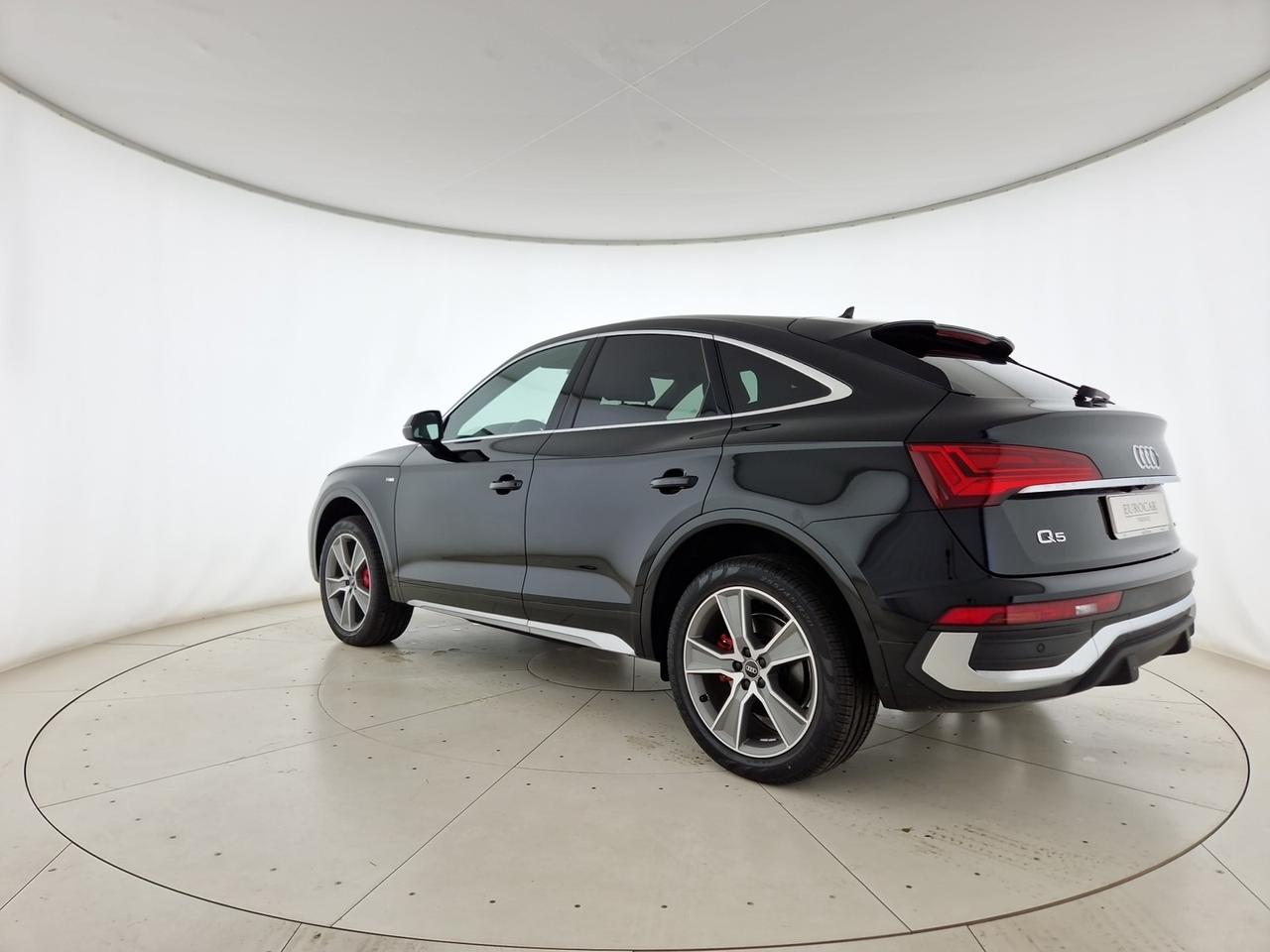 Audi Q5 sportback 40 2.0 tdi mhev 12v s line plus quattro s-tronic