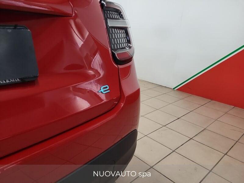 FIAT 600e Red