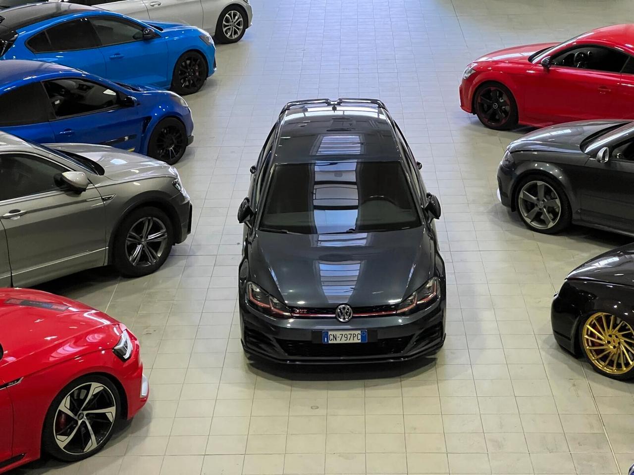 Volkswagen Golf GTI Performance 2.0 245 CV TSI DSG 5p.