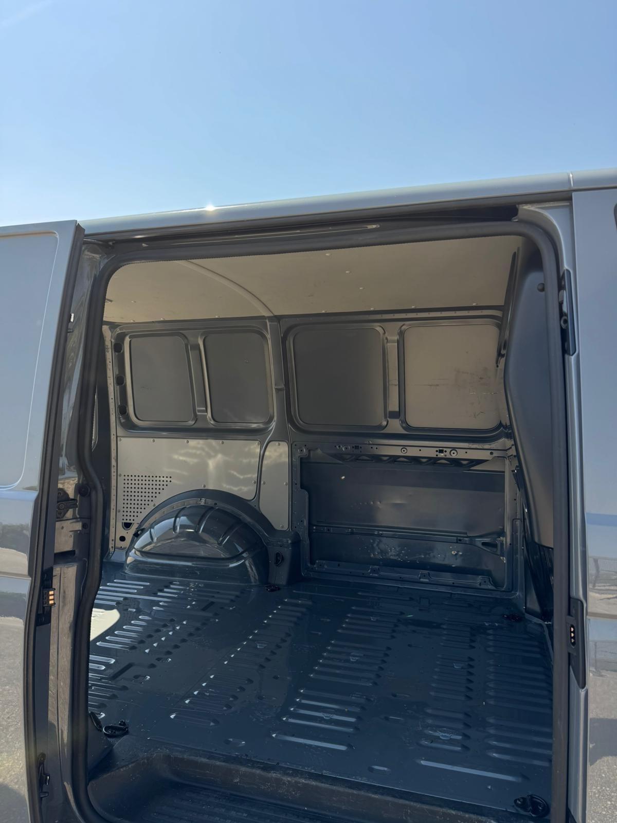 Volkswagen Transporter 2.0 TDI 150CV DSG CAMBIO AUTOMATICO