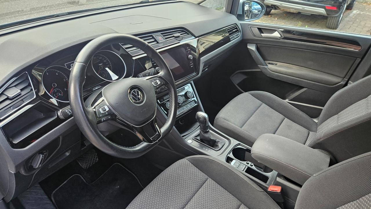 Volkswagen Touran 2.0 tdi 115cv dsg 7 POSTI-ACC-NAVY-CARPLAY